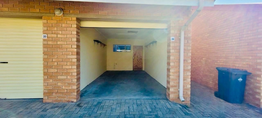 2 Bedroom Property for Sale in Pellissier Free State